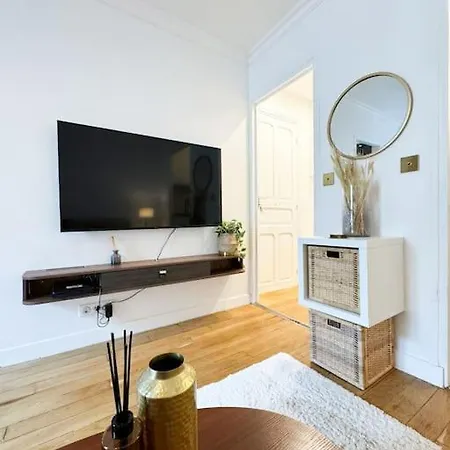 2 Pieces Parisien A Proximite De La Defense Apartment *